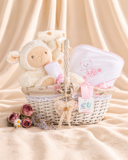 2602873 Little Alba